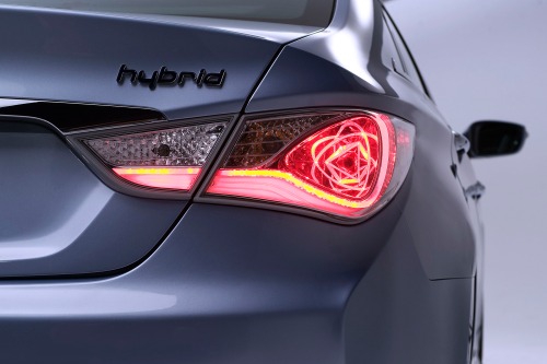 2012 Hyundai Sonata Hybrid Sedan Rear Badge