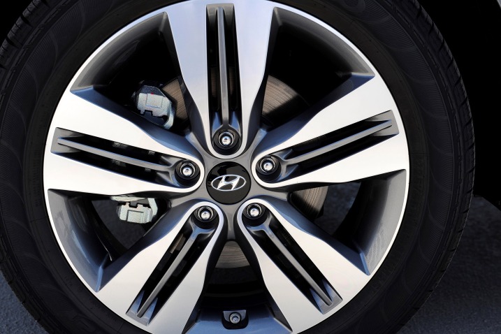 2014 Hyundai Tucson Limited 4dr SUV Wheel