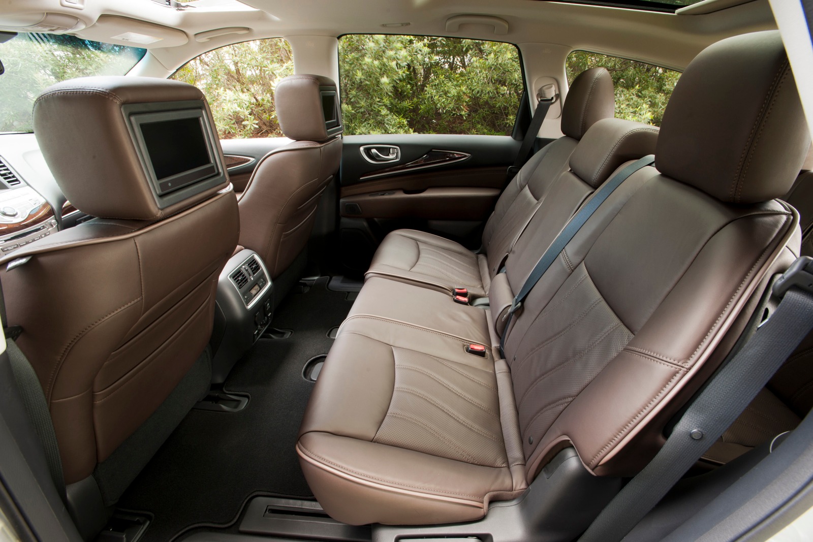 2014 Infiniti QX60 4dr SUV Rear Interior