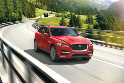 2018 Jaguar F-PACE 35t R-Sport 4dr SUV Exterior. Options Shown.