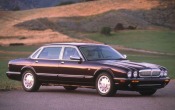 1998 Jaguar  XJ-Series 4dr Vanden Plas Sedan