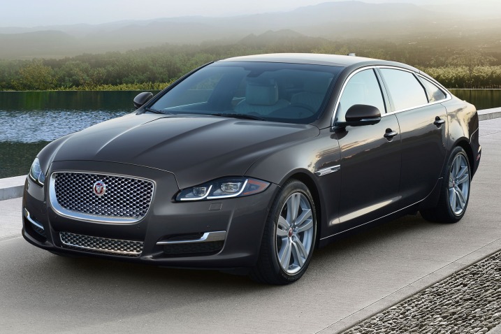 2016 Jaguar XJ XJL Portfolio Sedan Exterior Shown