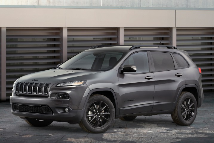 2017 Jeep Cherokee Altitude 4dr SUV Exterior Shown