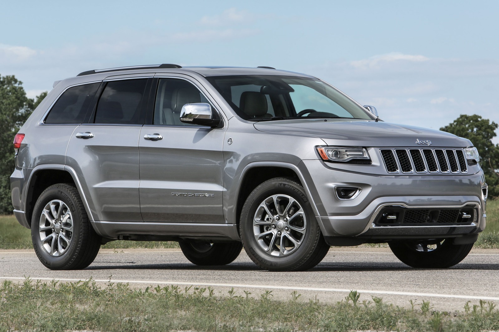2016 Jeep Grand Cherokee Overland 4dr SUV Exterior