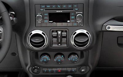 2011 Jeep Wrangler Rubicon Center Console
