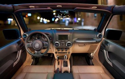 2011 Jeep Wrangler Unlimited Sahara Dashboard w/optional Navigation