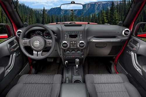 2012 Jeep Wrangler Rubicon Convertible SUV Dashboard