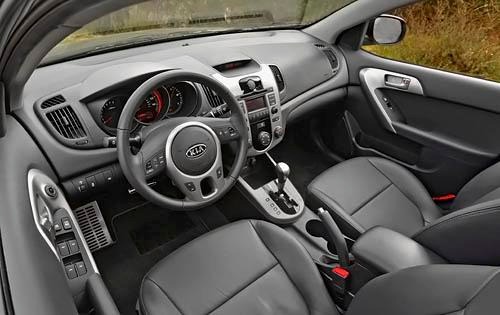 2011 Kia Forte SX Interior