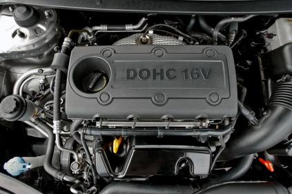 2013 Kia Forte SX Sedan Engine