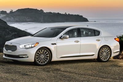 2015 Kia K900 Premium Sedan Exterior