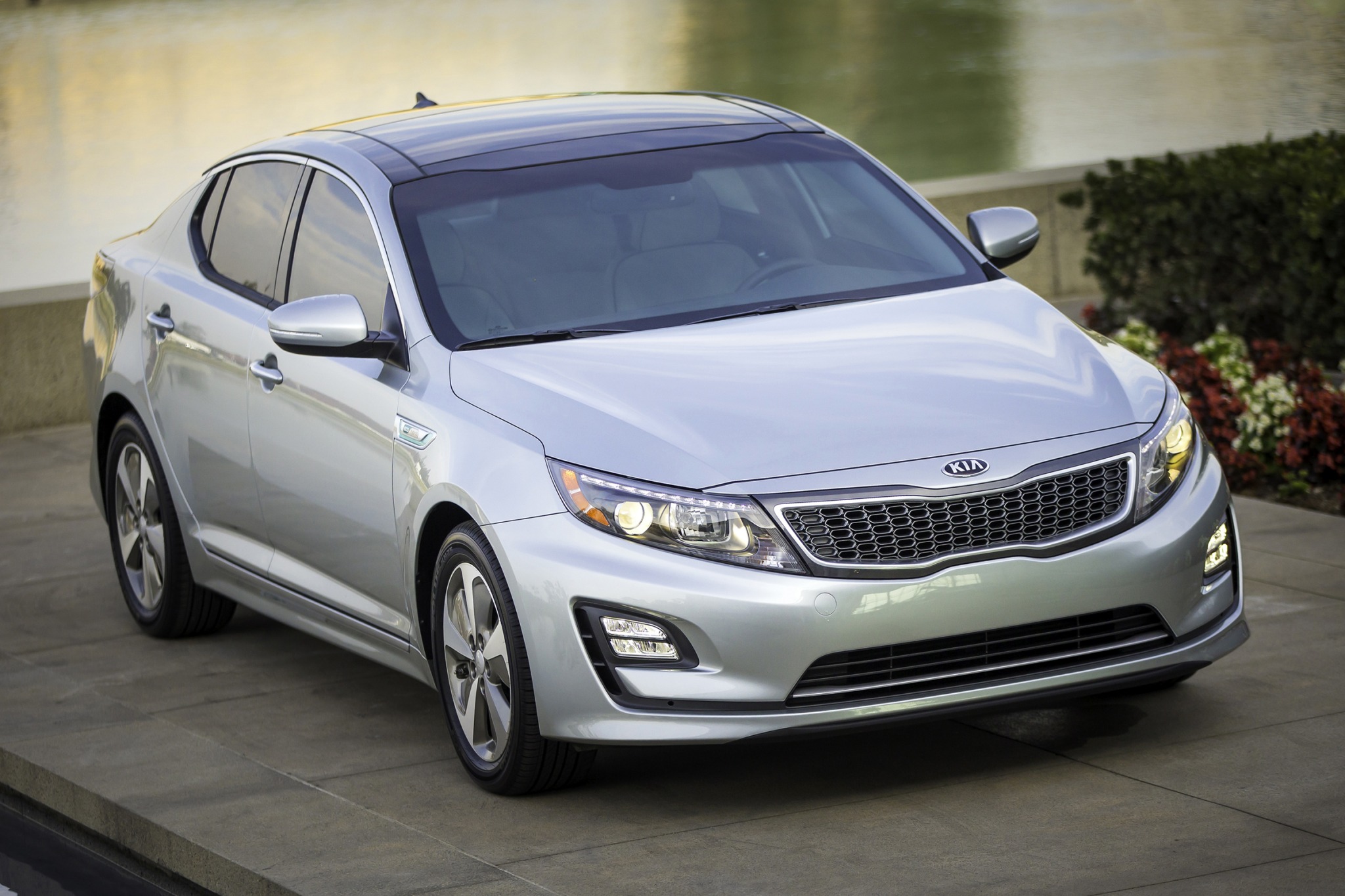 2016 Kia Optima Hybrid EX Sedan Exterior Shown