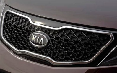 2011 Kia Sorento SX Front Grille and Badging
