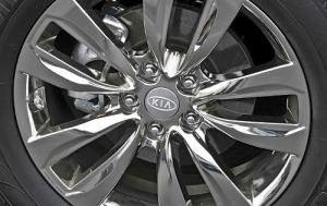 2012 Kia Sorento SX Wheel Detail