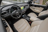 2017 Kia Sorento Limited 4dr SUV Interior