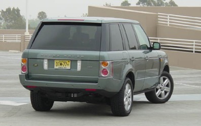 https://media.beaverdamautos.com/landrover/range-rover/2003/oem/2003_landrover_range-rover_4dr-suv_hse_rq_oem_1_396.jpg