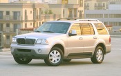 2003 Lincoln Aviator Luxury AWD 4dr SUV Shown