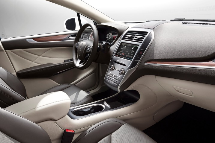2017 Lincoln MKC Select 4dr SUV Interior