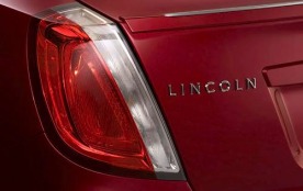 2011 Lincoln MKS Rear Badging