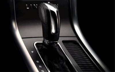 2012 Lincoln MKS Shifter Detail
