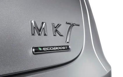 2012 Lincoln MKT Rear Badging