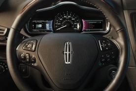 2014 Lincoln MKT Wagon Steering Wheel Detail