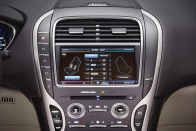 2016 Lincoln MKX Premier 4dr SUV Center Console