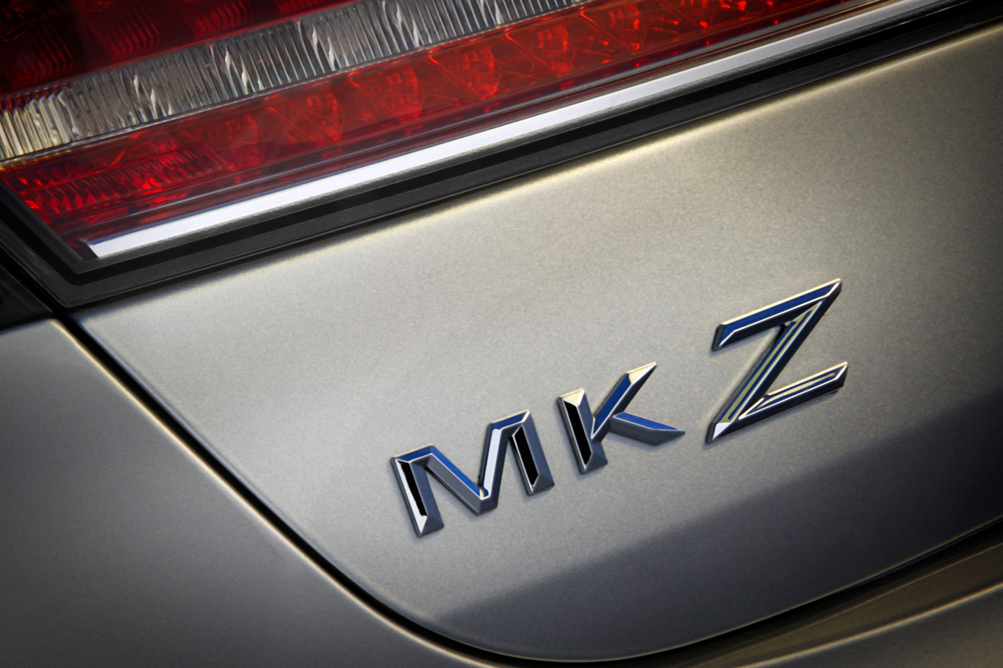2013 Lincoln MKZ Hybrid Sedan Rear Badge