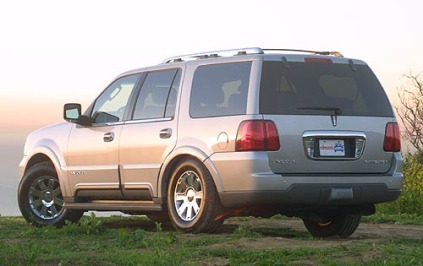 2003 Lincoln Navigator Ultimate 4WD 4dr SUV