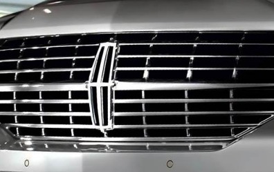 2009 Lincoln Navigator Front Grille and Badging