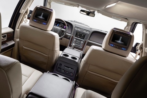 2015 Lincoln Navigator 4dr SUV Rear Interior