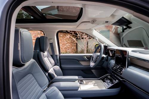 2018 Lincoln Navigator Black Label 4dr SUV Interior Shown