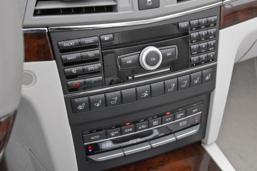 2012 Mercedes-Benz E-Class E350 Convertible Center Console