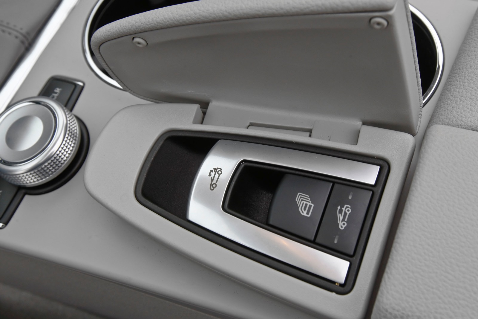 2012 Mercedes-Benz E-Class E350 Convertible Roof Switch Detail