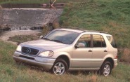 2001 Mercedes-Benz ML320
