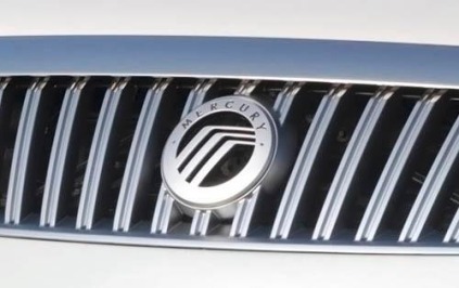 2010 Mercury Milan Front Grille and Badging