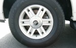 2003 Mercury Mountaineer Luxury Wheel Detail
