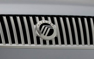 2008 Mercury Sable Premier Front Grille and Badging