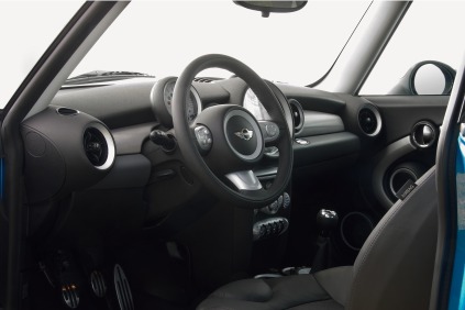 2007 MINI Cooper S 2dr Hatchback Interior