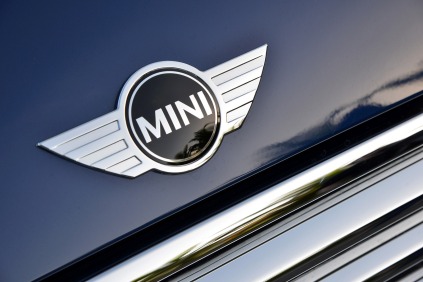 2014 MINI Cooper 2dr Hatchback Front Badge