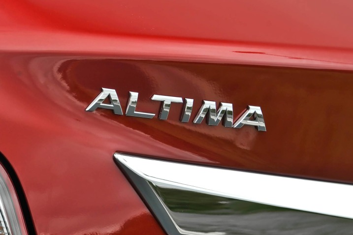 2013 Nissan Altima 3.5 SL Sedan Rear Badge