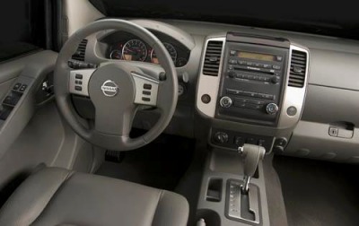 2009 Nissan Frontier LE Interior