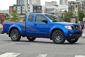 2014 Nissan Frontier SV Extended Cab Pickup Exterior