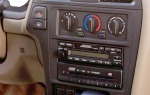 2001 Nissan Pathfinder Center Console