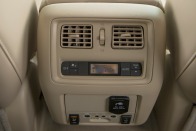 2013 Nissan Pathfinder Platinum 4dr SUV Interior Detail