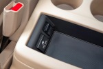 2012 Nissan Quest LE Passenger Minivan Interior Detail