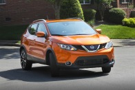 2017 Nissan Rogue Sport SL 4dr SUV Exterior Shown