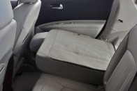 2013 Nissan Rogue SV 4dr SUV Interior