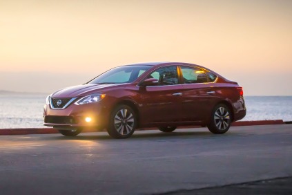 2017 Nissan Sentra SL Sedan Exterior Shown