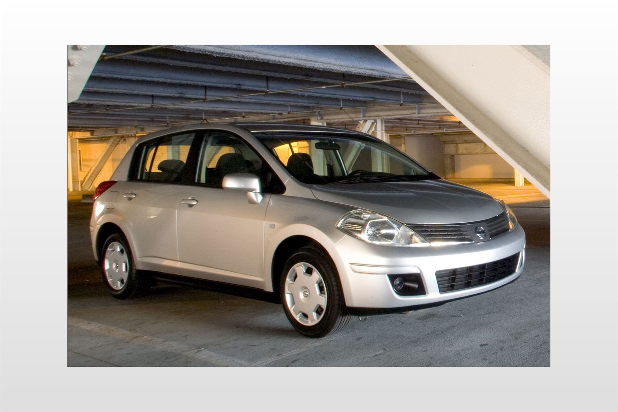 2007 Nissan Versa 1.8 SL Sedan Exterior