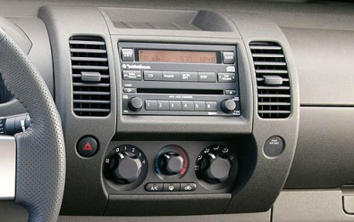 2006 Nissan Xterra SE Center Console